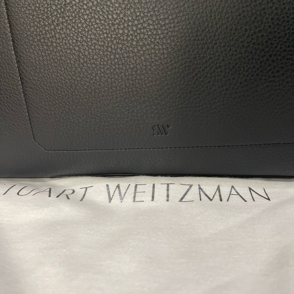 Stuart Weitzman NWT Cheltote Pebble Calf Black Crossbody Messenger Bag 14.5 x 10 - Picture 4 of 11